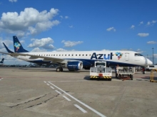 Azul come�a a vender passagens a�reas para Paris