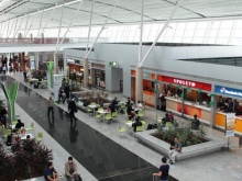 Pre�os nas alturas: passageiros reclamam dos valores da comida no aeroporto JK