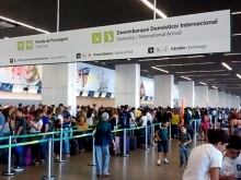 Confus�o no aeroporto: Passageiro surta ap�s perder voo e � preso