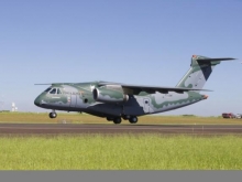 Aeronave faz pouso de emerg�ncia