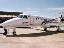 Avi�o da Embraer cai nos EUA e deixa um morto