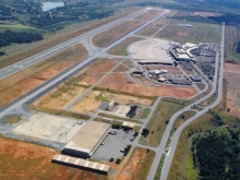 Infraero aguarda libera��o da FAB para pousos na nova pista do aeroporto de Vit�ria