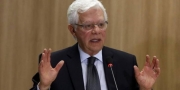 ﻿Moreira Franco assinar� acordo de R$ 93 milh�es