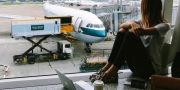 A�REAS S�O CONDENADAS A INDENIZAR ADOLESCENTE QUE PASSOU 9 HORAS NO AEROPORTO