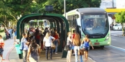 Justi�a anula conselho de mobilidade e mant�m suspenso reajuste de �nibus em S�o Jos�