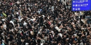 Voos s�o cancelados no Aeroporto de Hong Kong no 4� dia de protestos